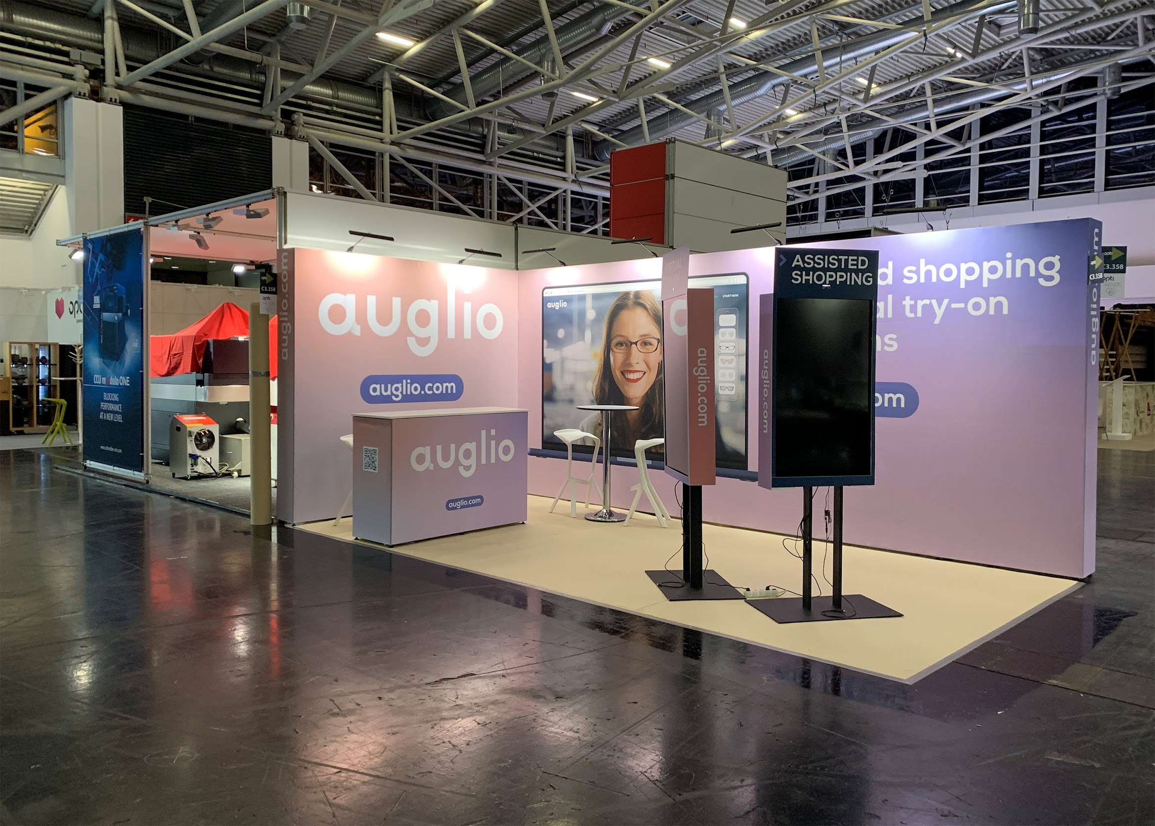 Auglio T3 wall stand